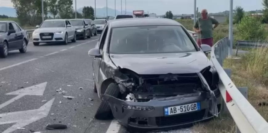 Aksidenti i rëndë në rrugën Lezhë-Shkodër, dy makina përplasen “kokë më kokë”, plagosen shoferët