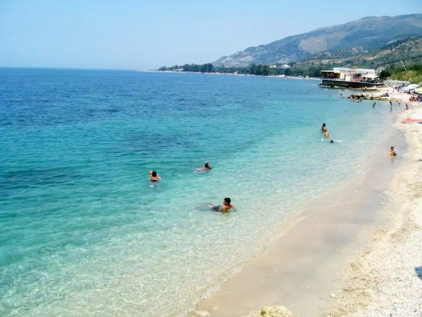 Vlora regjistron 1 milion turistë nga muaji prill deri në gusht